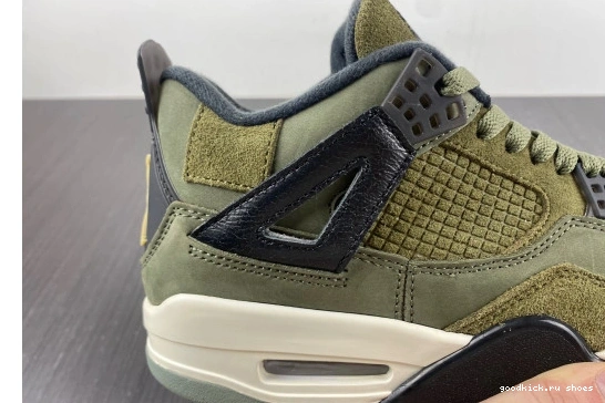 4 SE Jordan Medium Retro  FB9927-200  Olive FB9927-200  Craft  0319